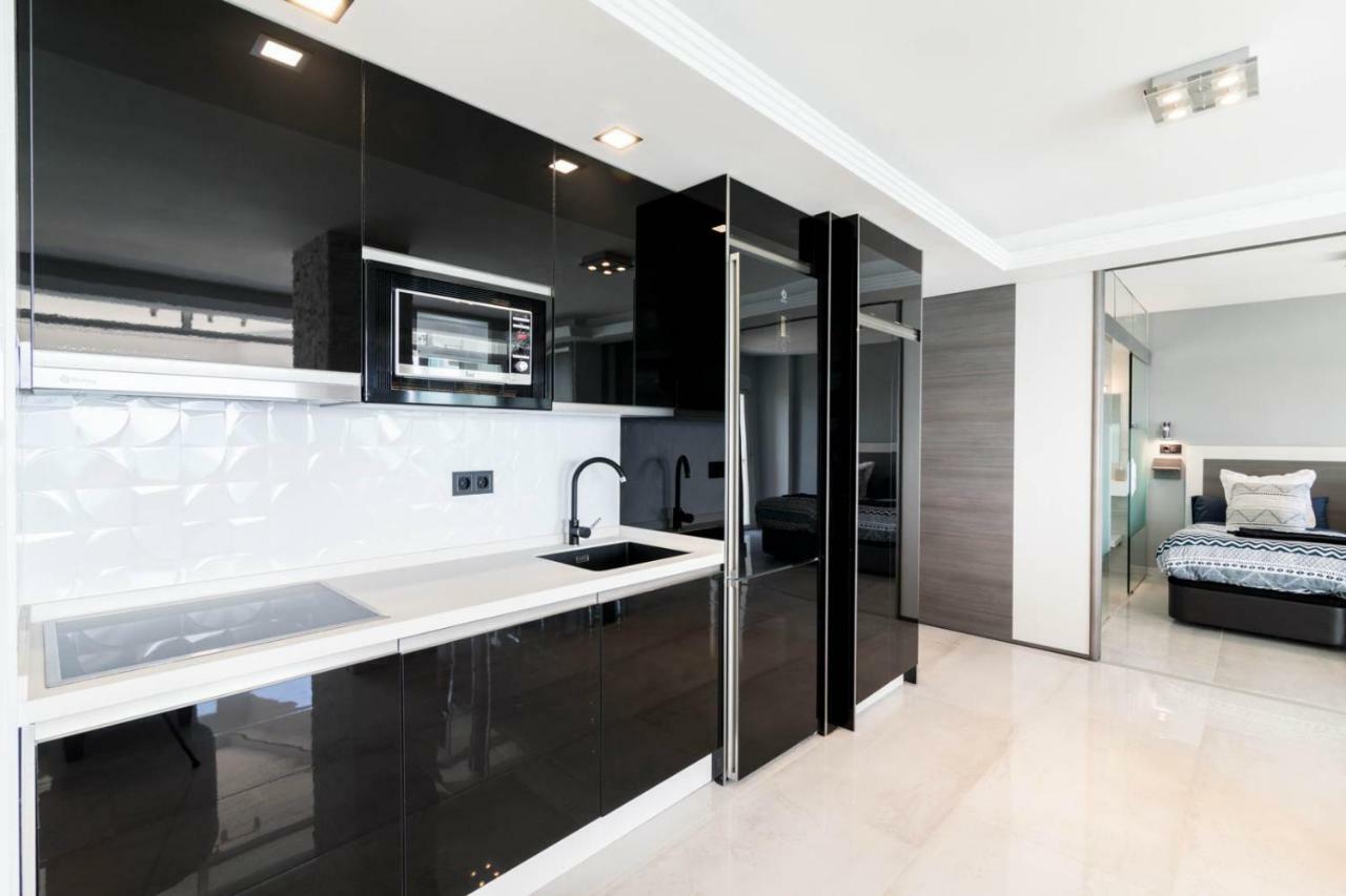 Deluxe Supreme Apartment Malaga Exterior photo