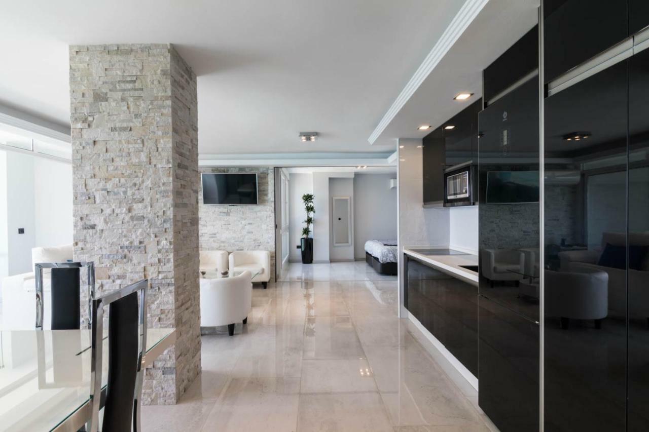 Deluxe Supreme Apartment Malaga Exterior photo